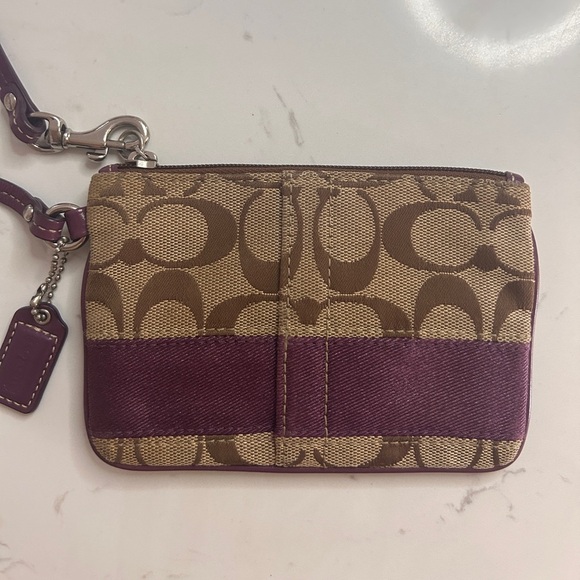 Coach Vintage Wristlet- EUC - Picture 1 of 15